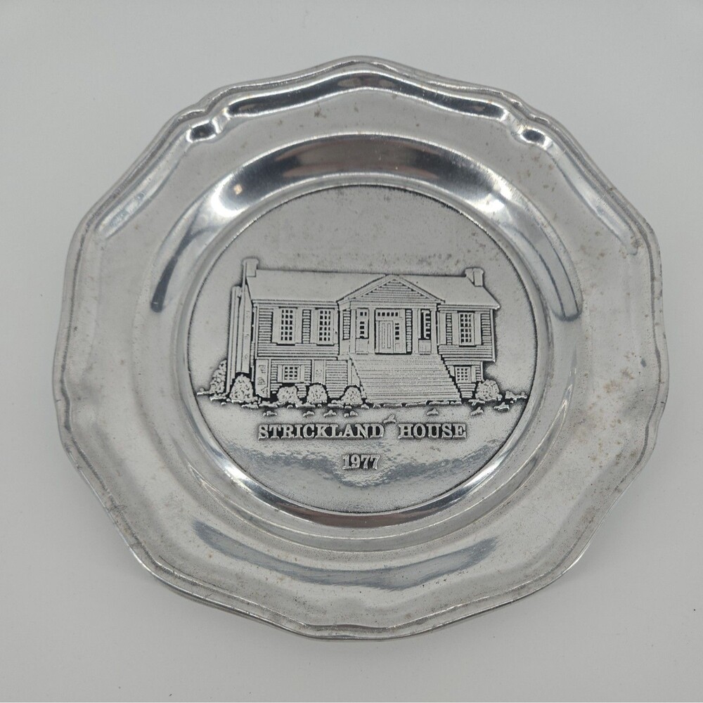 Wilton Columbia USA Pewter Plate Scalloped Decor Traditional Old Money House